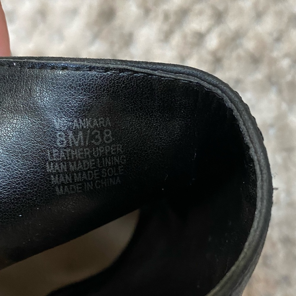 Vince Camuto Like New Condition~only worn 1 time. - Picture 9 of 9